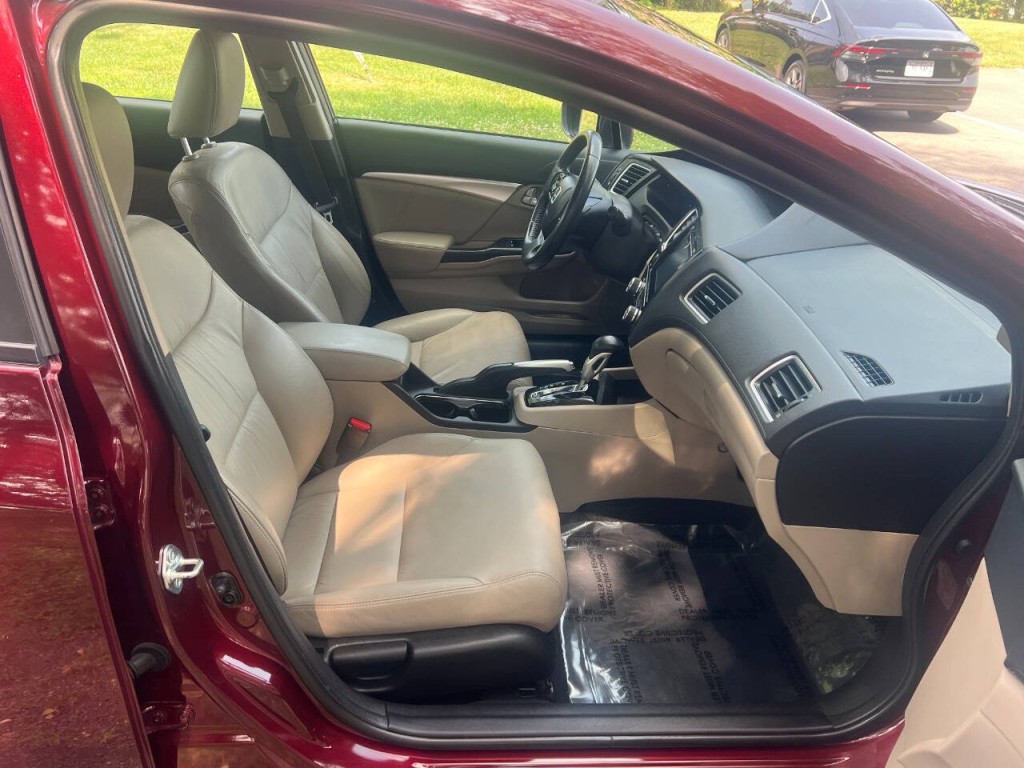 2014 Honda Civic Image 16