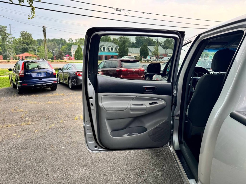 2013 Toyota Tacoma Image 11