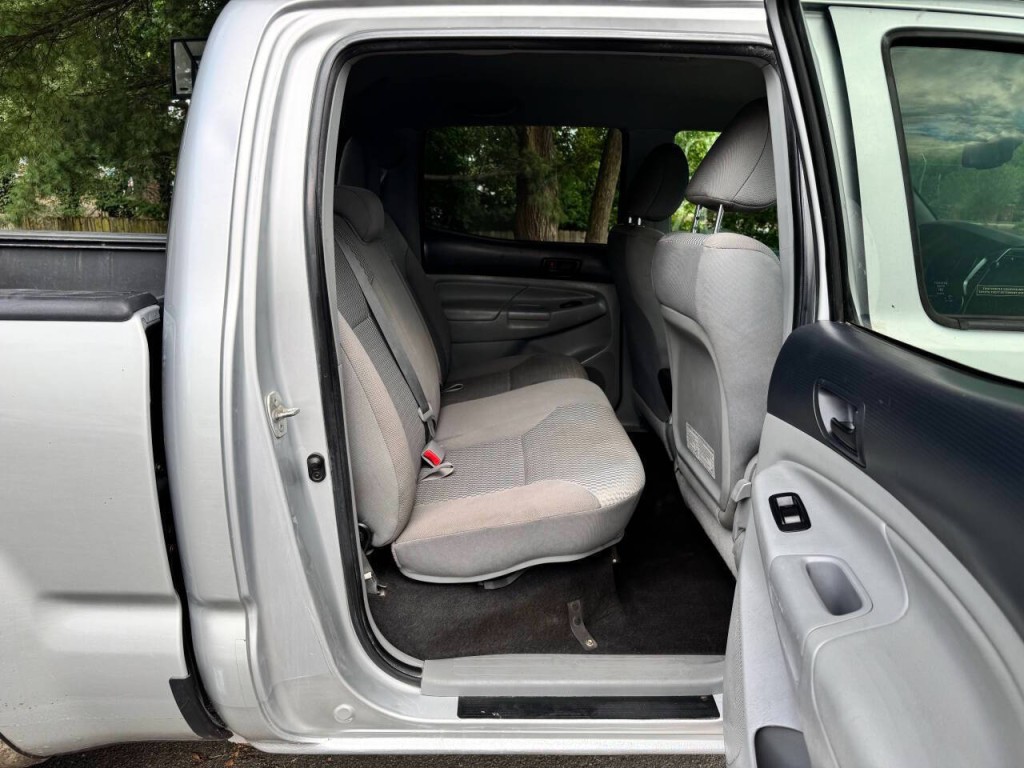 2013 Toyota Tacoma Image 15