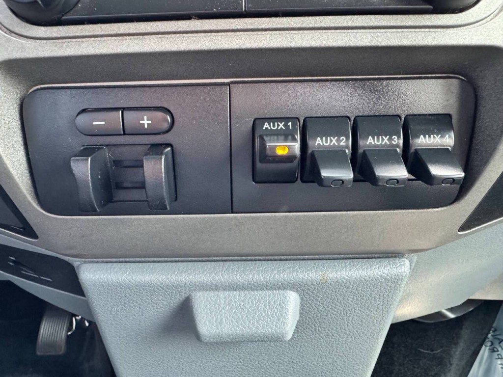 2016 Ford F-350 Image 24