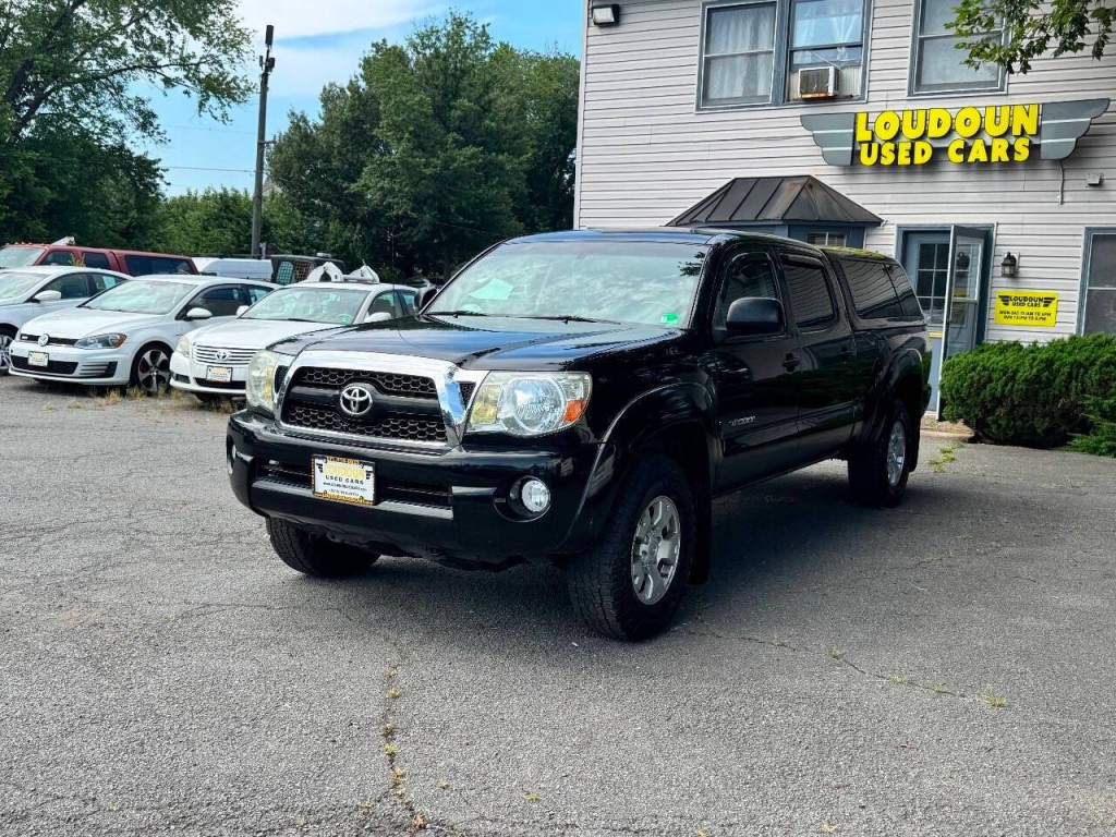 2011 Toyota Tacoma Image 1