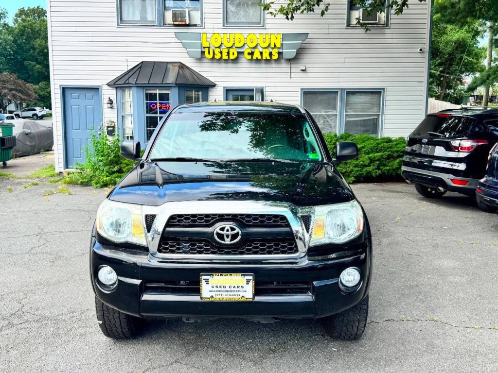 2011 Toyota Tacoma Image 2
