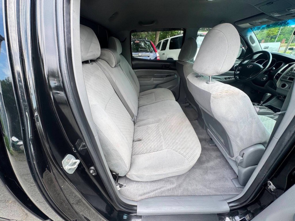 2011 Toyota Tacoma Image 14