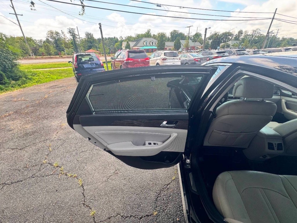 2015 Hyundai Sonata Image 9