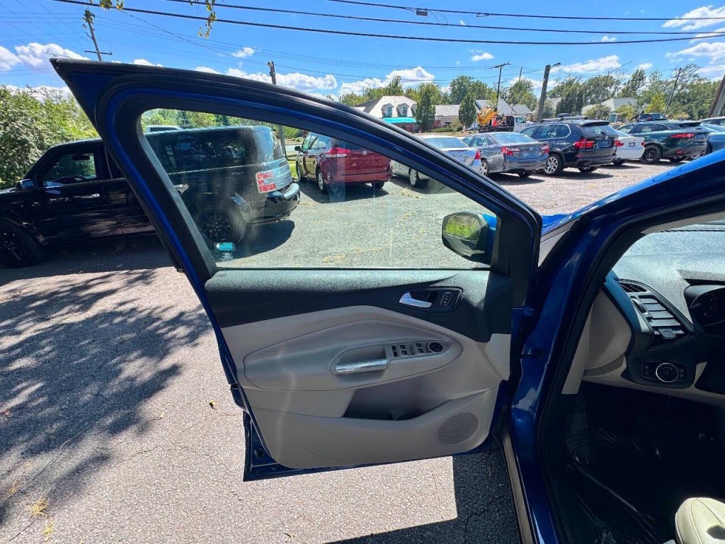 2017 Ford Escape Image 7
