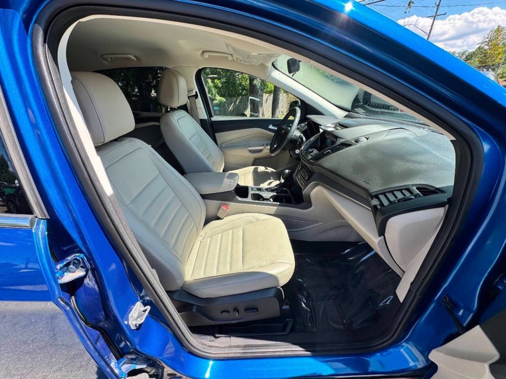 2017 Ford Escape Image 17