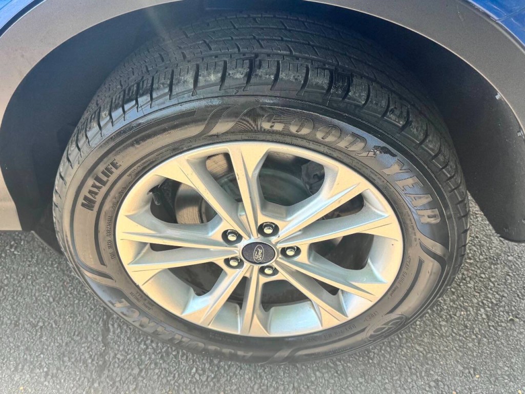 2017 Ford Escape Image 28