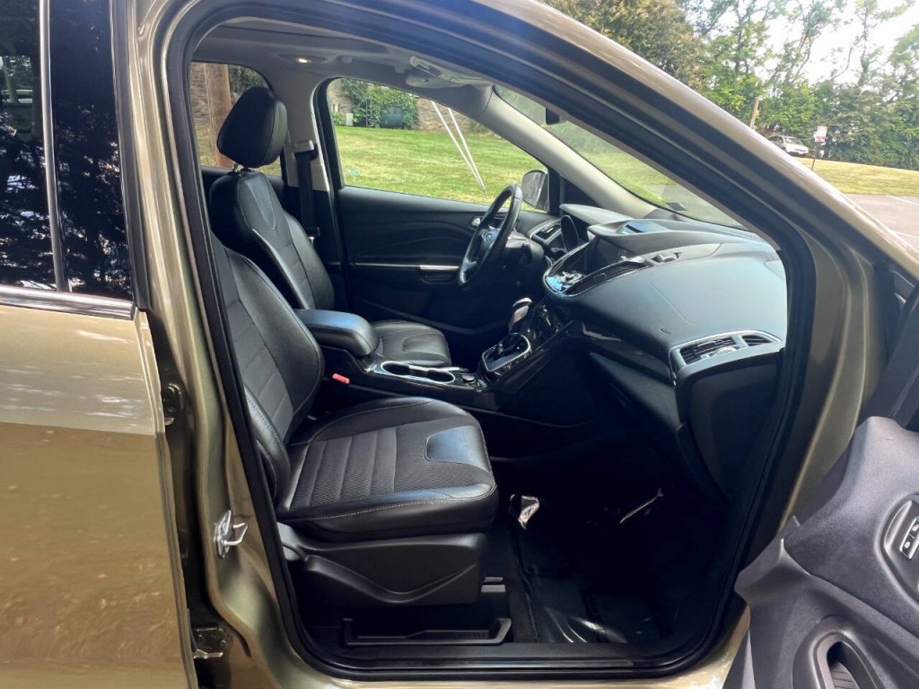 2013 Ford Escape Image 17