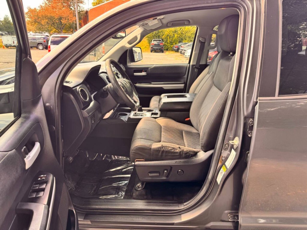 2014 Toyota Tundra Image 11