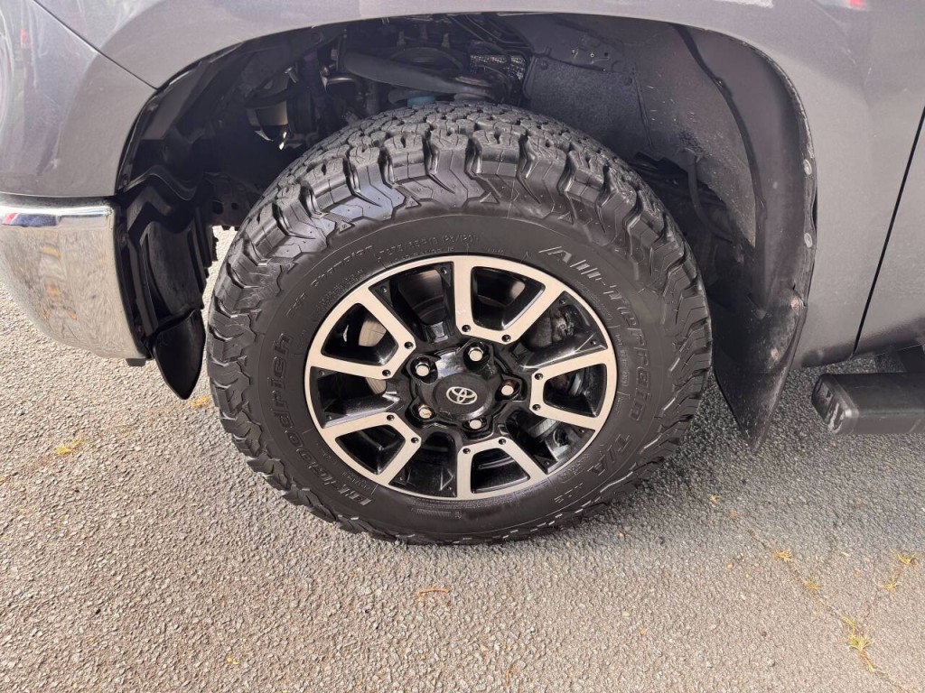 2014 Toyota Tundra Image 24