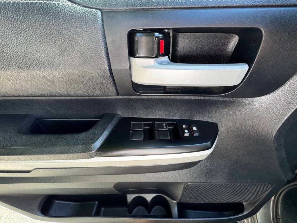 2014 Toyota Tundra Image 32