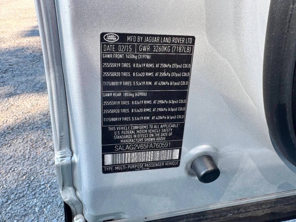 2015 Land Rover LR4 Image 33