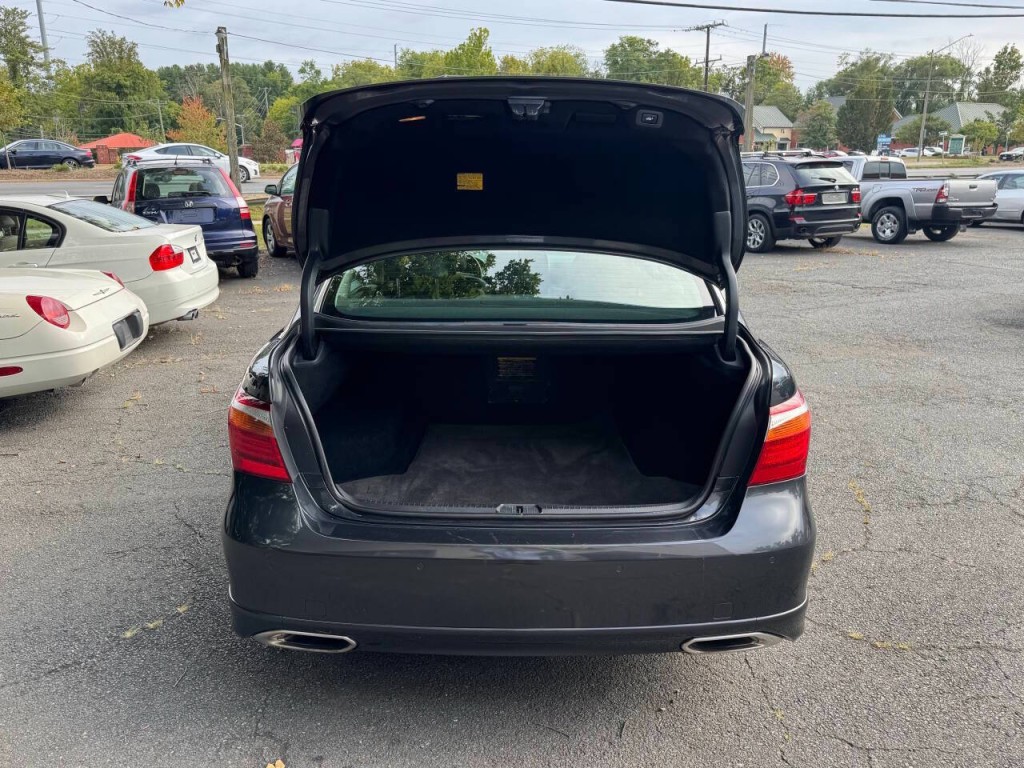 2011 Lexus LS 460 Image 15