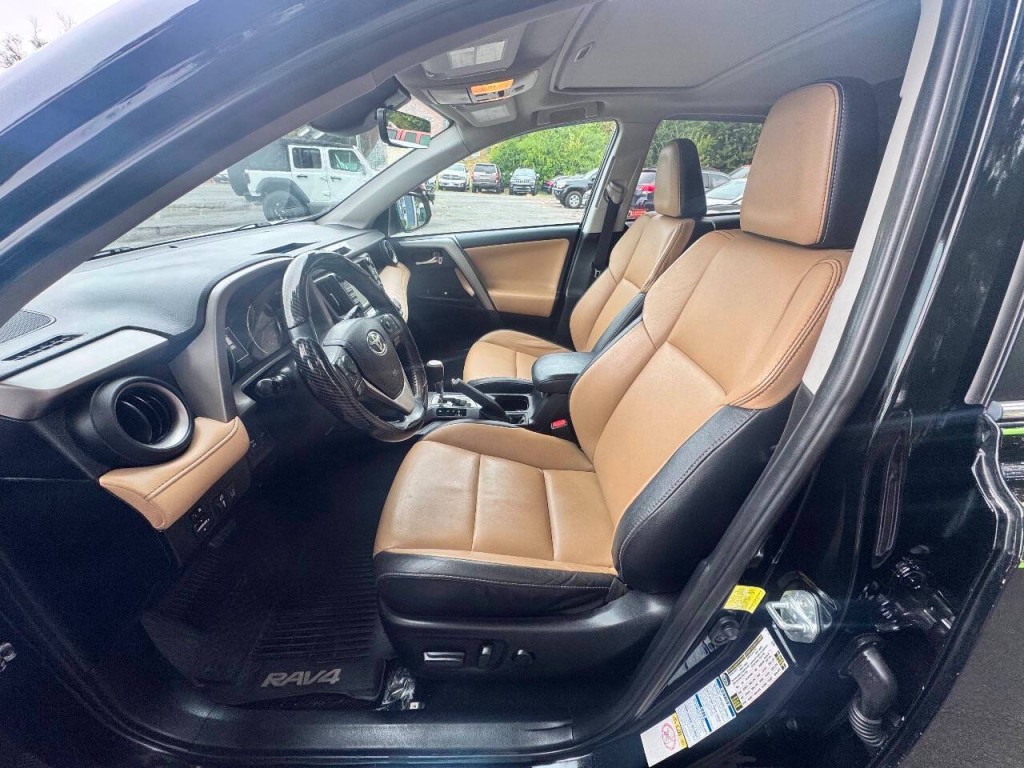2018 Toyota Rav4 Image 8