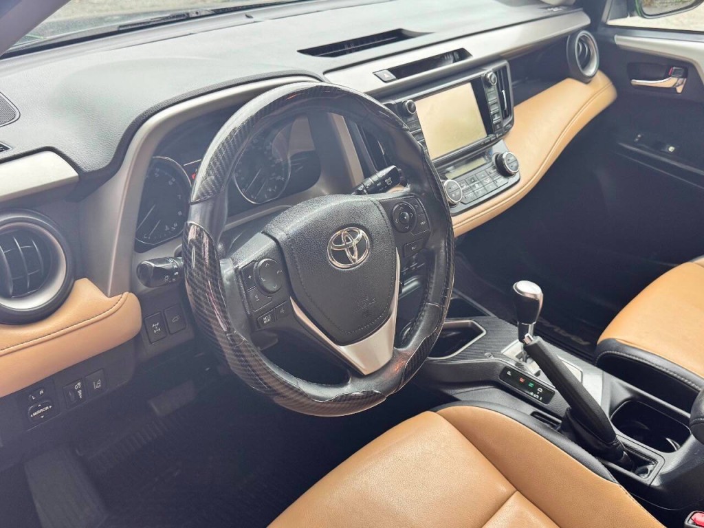 2018 Toyota Rav4 Image 21