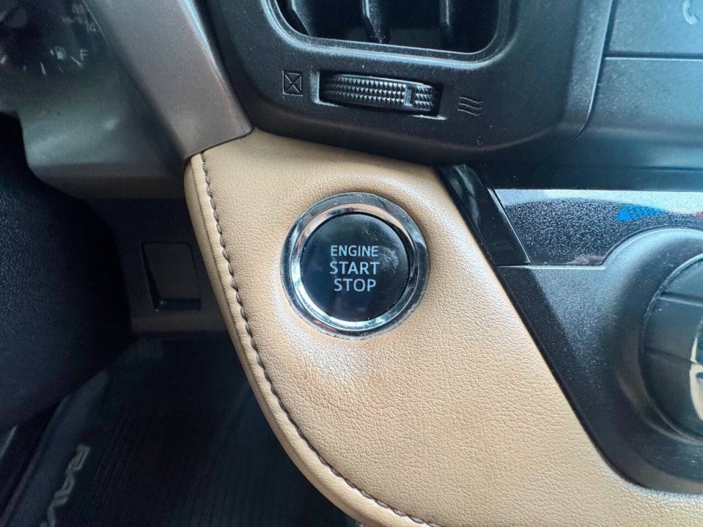 2018 Toyota Rav4 Image 27