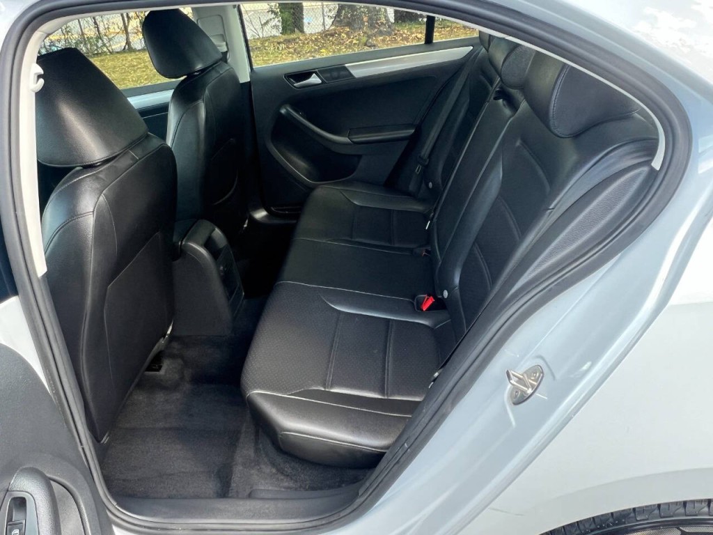 2018 Volkswagen Jetta Image 10