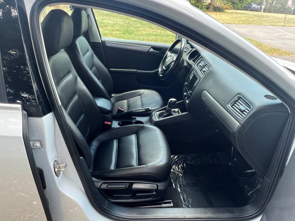 2018 Volkswagen Jetta Image 15