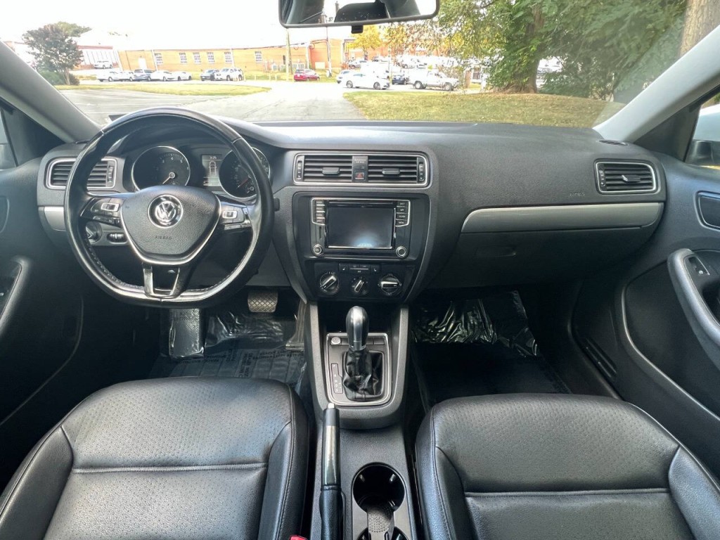 2018 Volkswagen Jetta Image 16