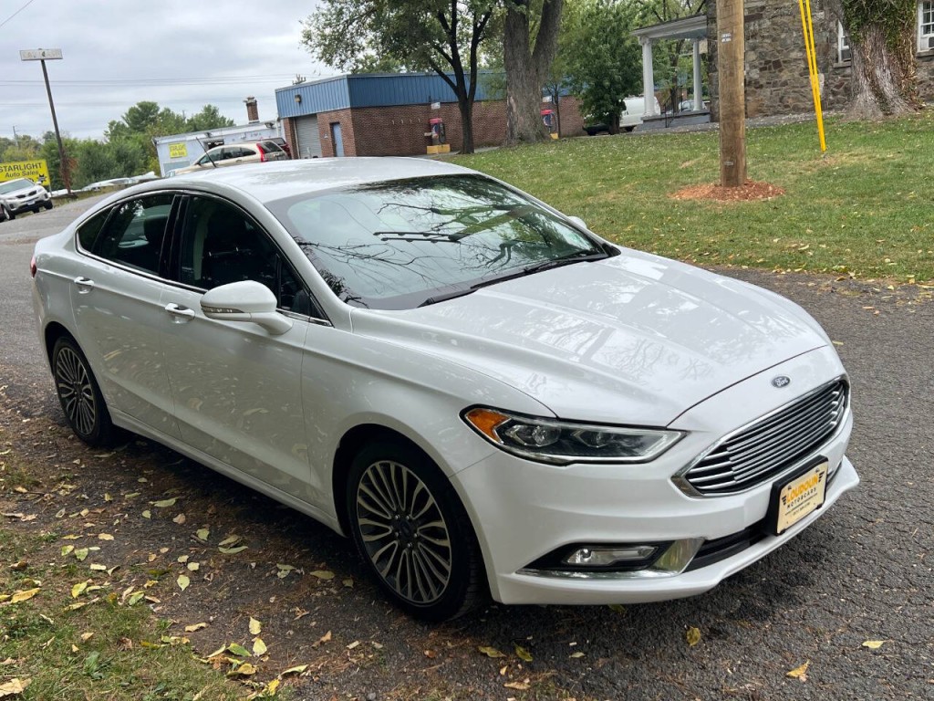 2017 Ford Fusion Image 3