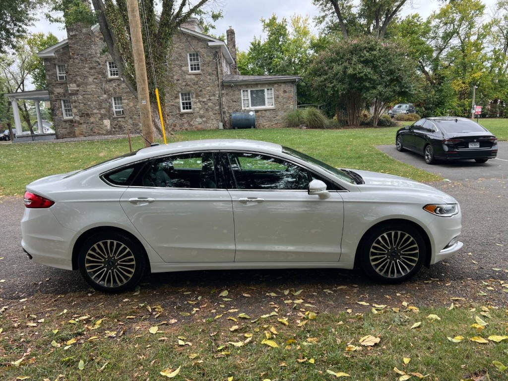 2017 Ford Fusion Image 4