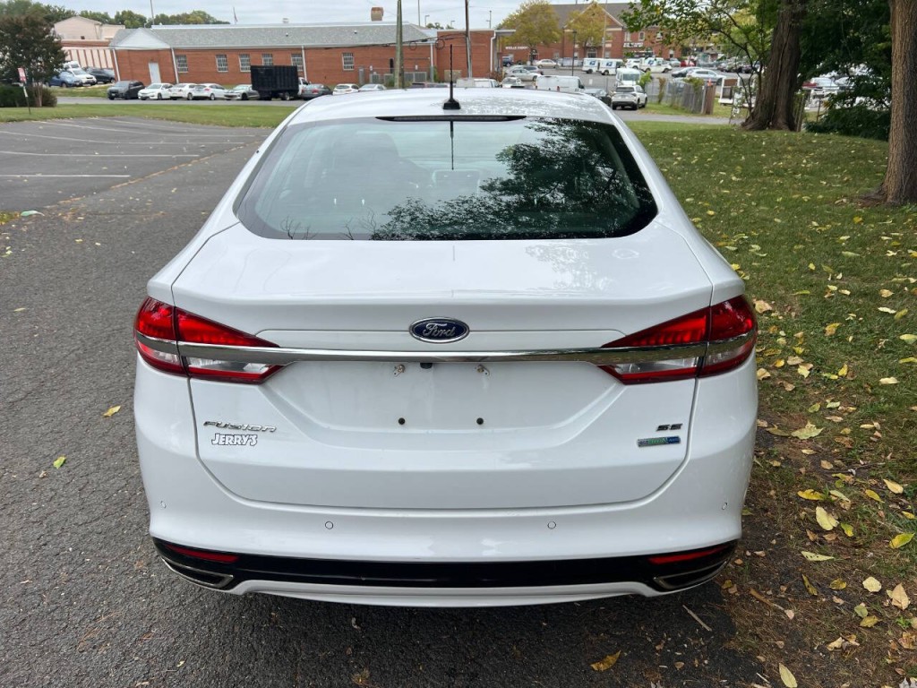 2017 Ford Fusion Image 6
