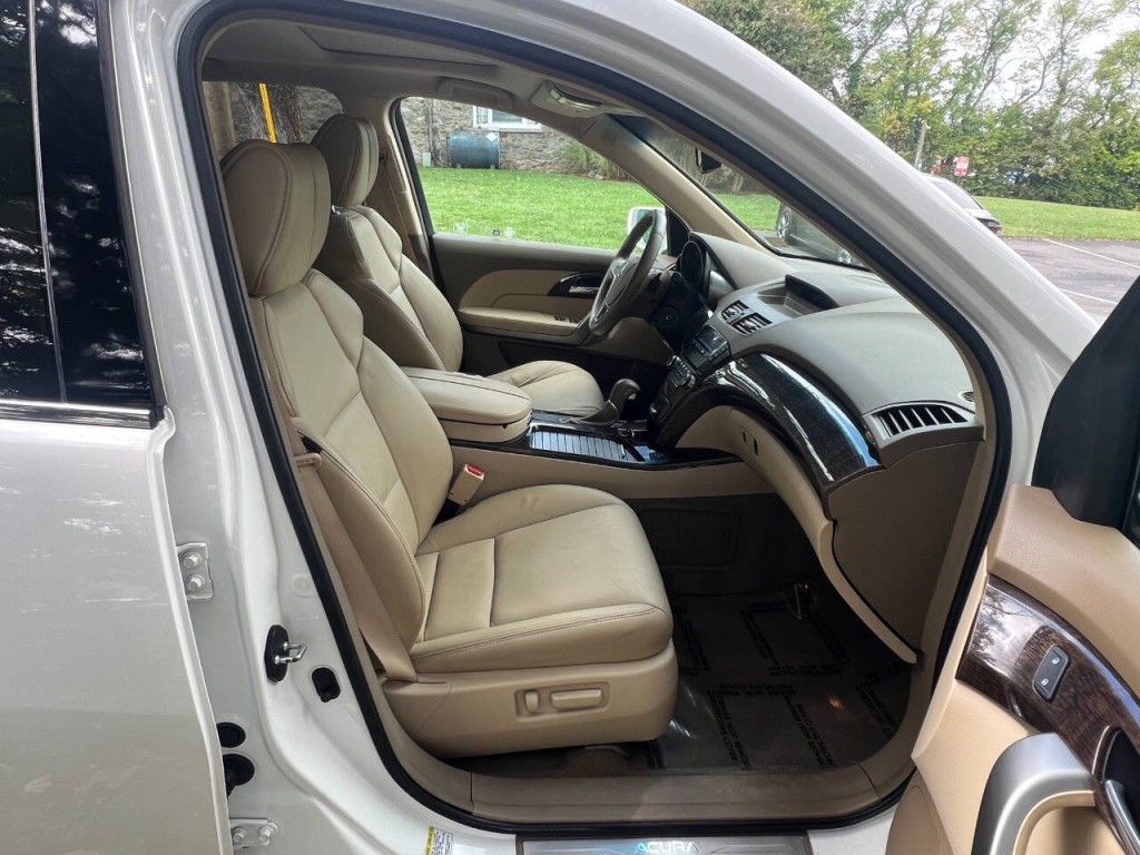 2011 Acura MDX Image 18
