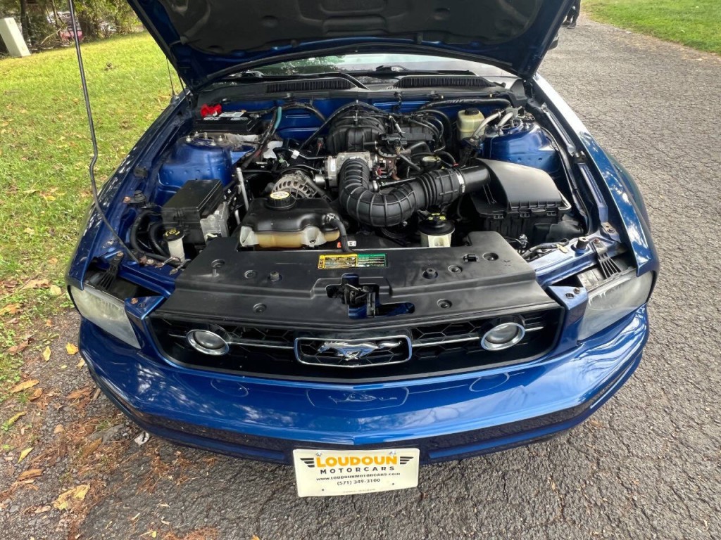 2006 Ford Mustang Image 16