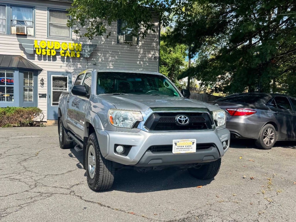 2015 Toyota Tacoma Image 3