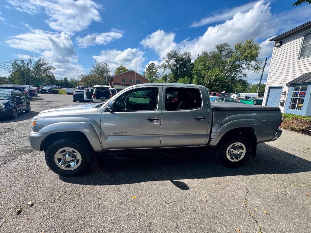 2015 Toyota Tacoma Image 6