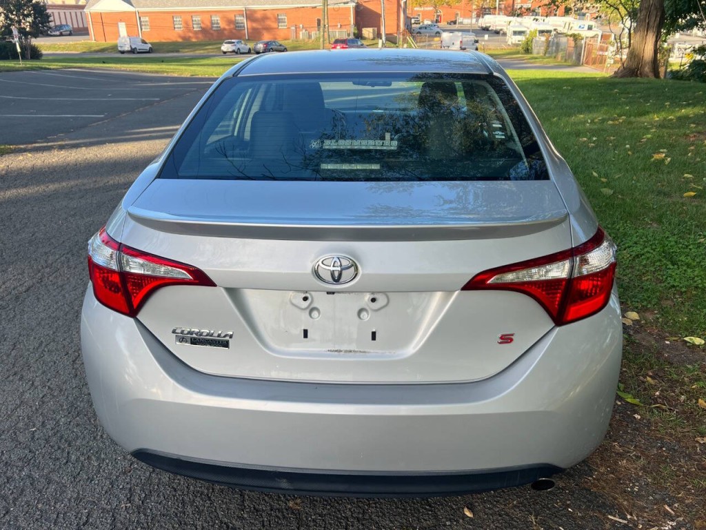 2015 Toyota Corolla Image 6