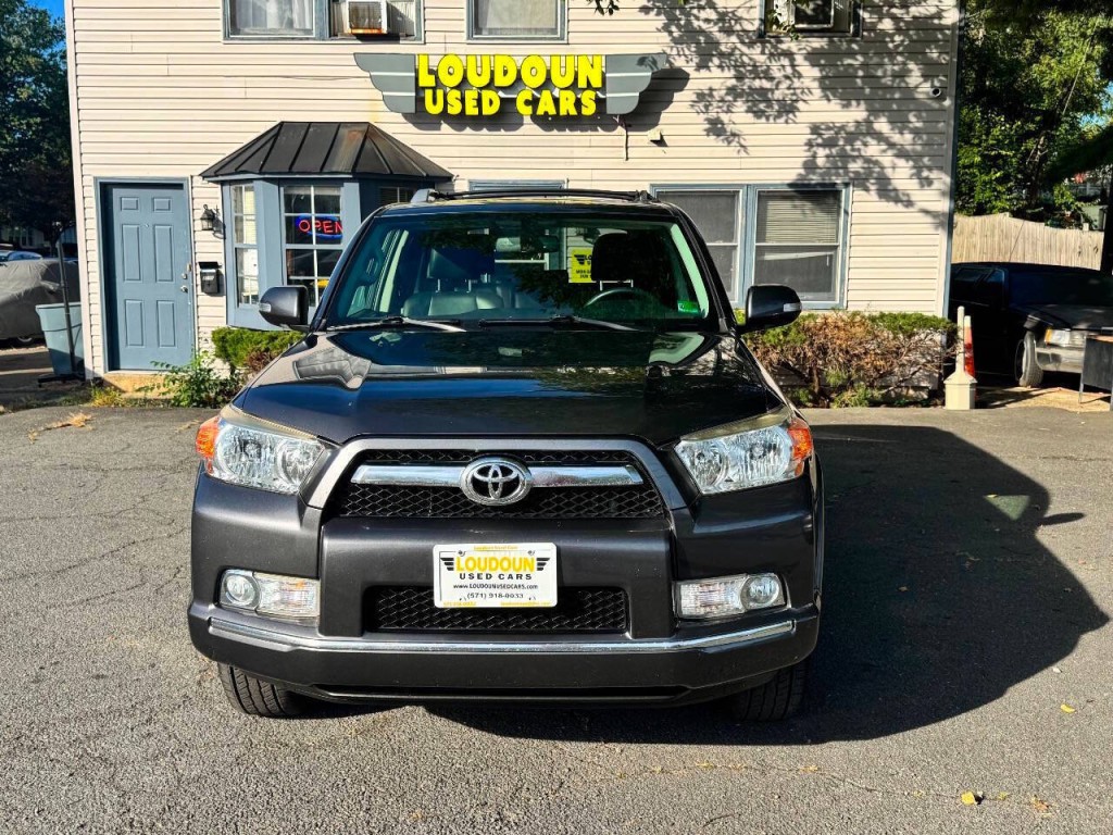 2013 Toyota 4Runner Image 2