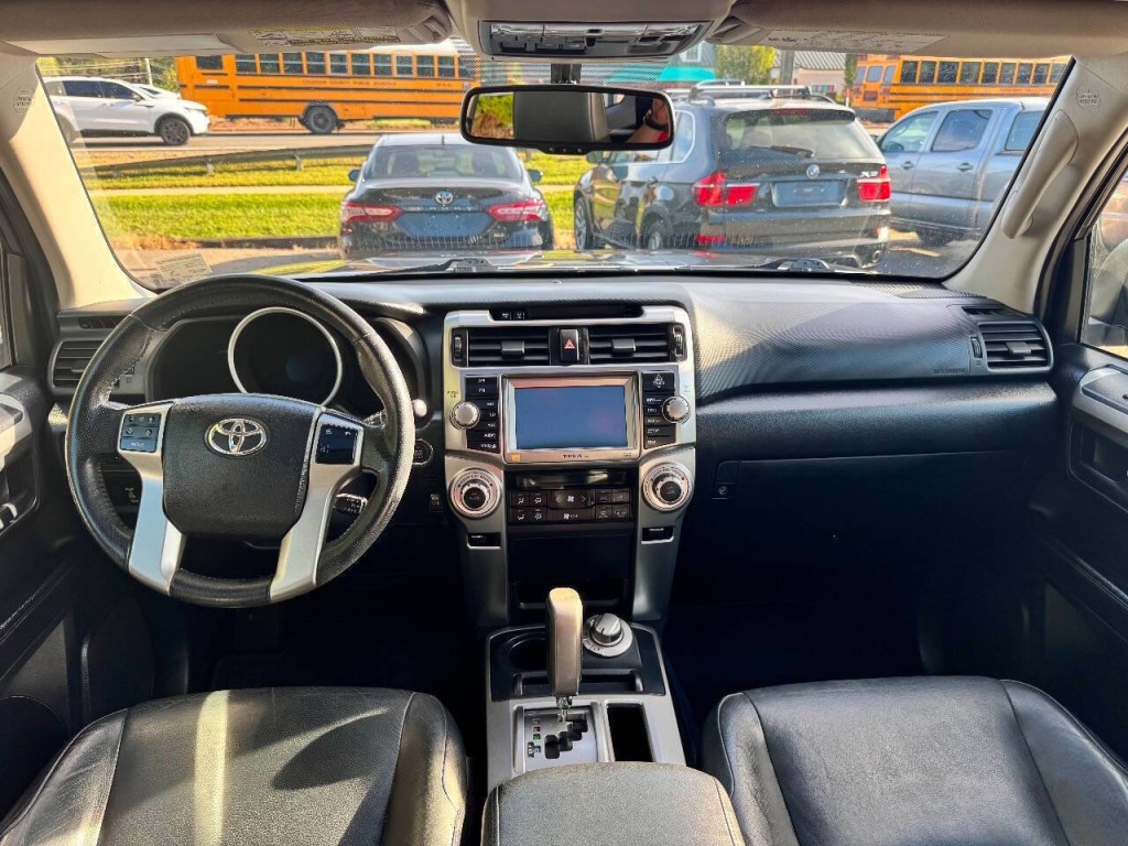 2013 Toyota 4Runner Image 19