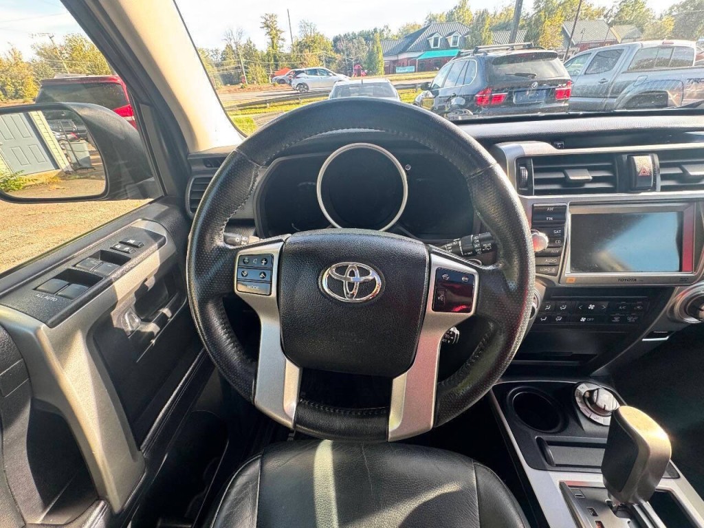 2013 Toyota 4Runner Image 23