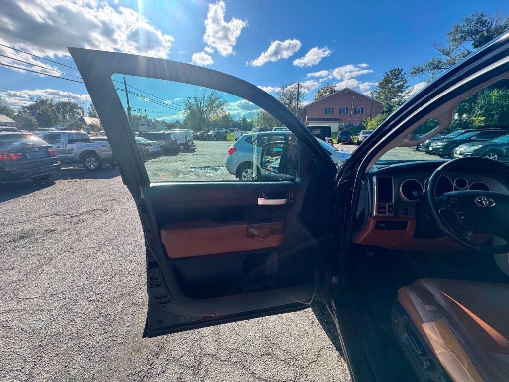 2012 Toyota Tundra Image 7