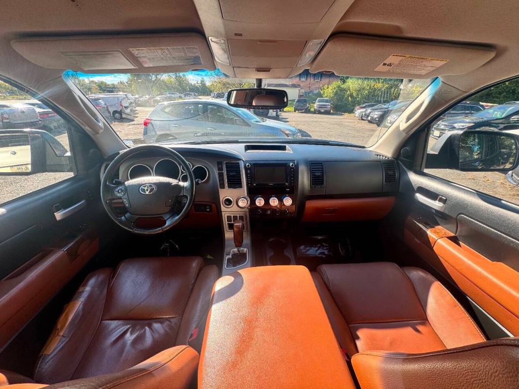 2012 Toyota Tundra Image 16