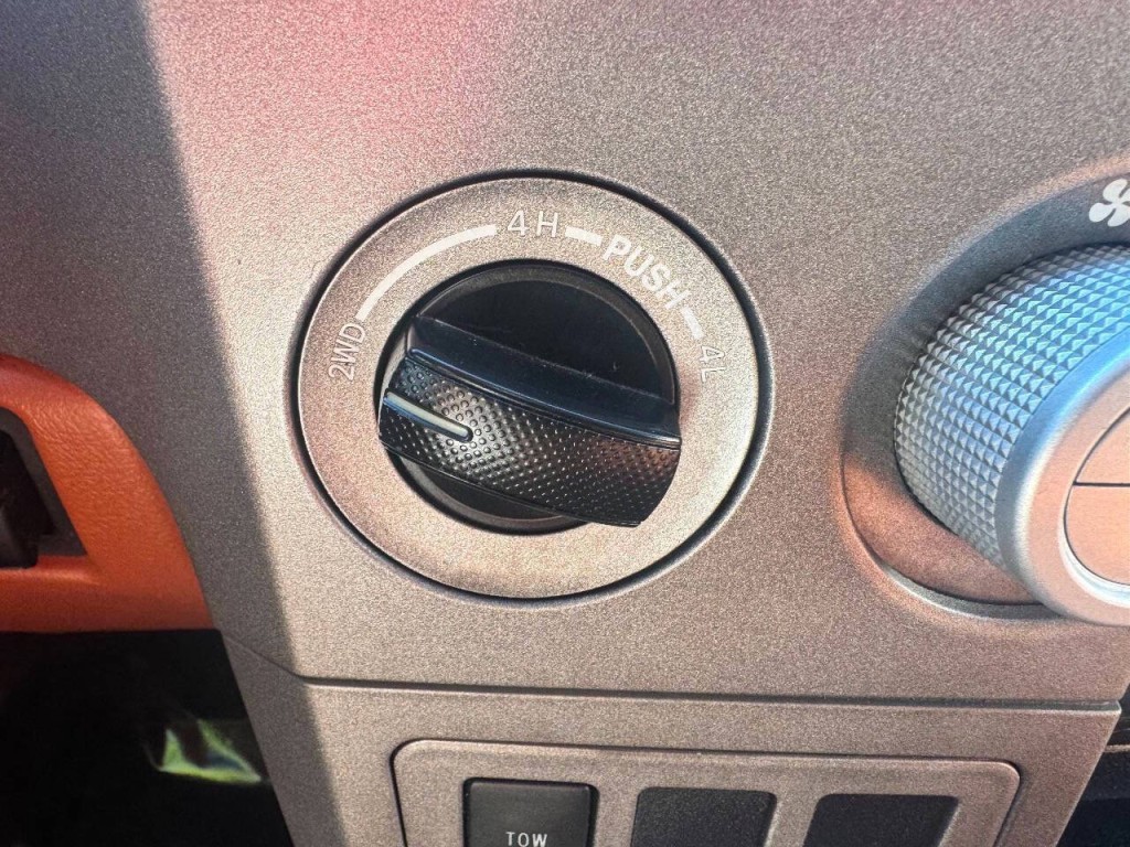 2012 Toyota Tundra Image 18