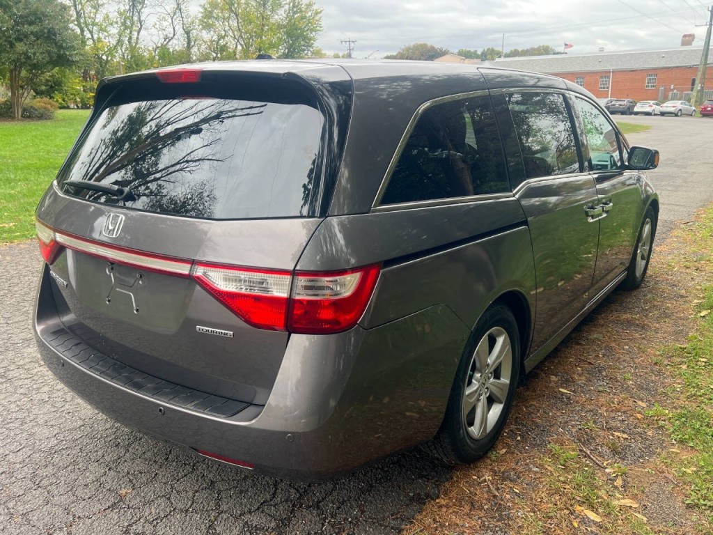 2012 Honda Odyssey Image 5