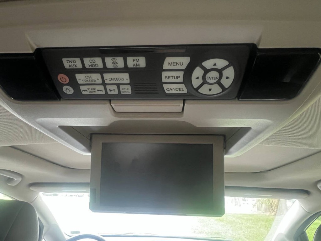 2012 Honda Odyssey Image 21