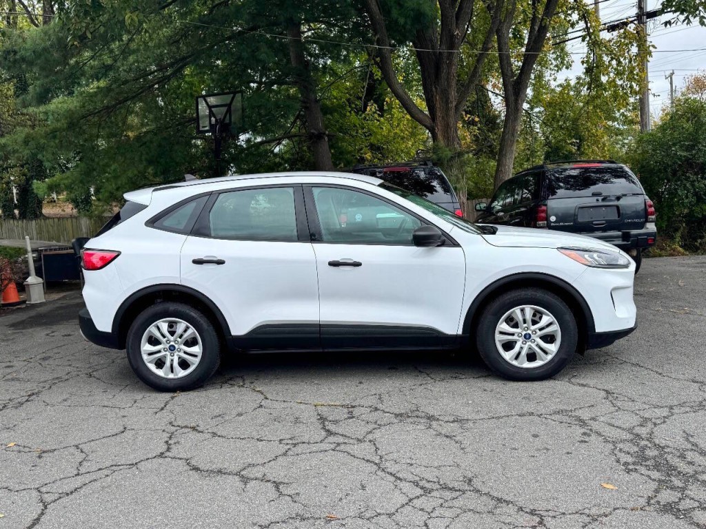 2021 Ford Escape Image 4