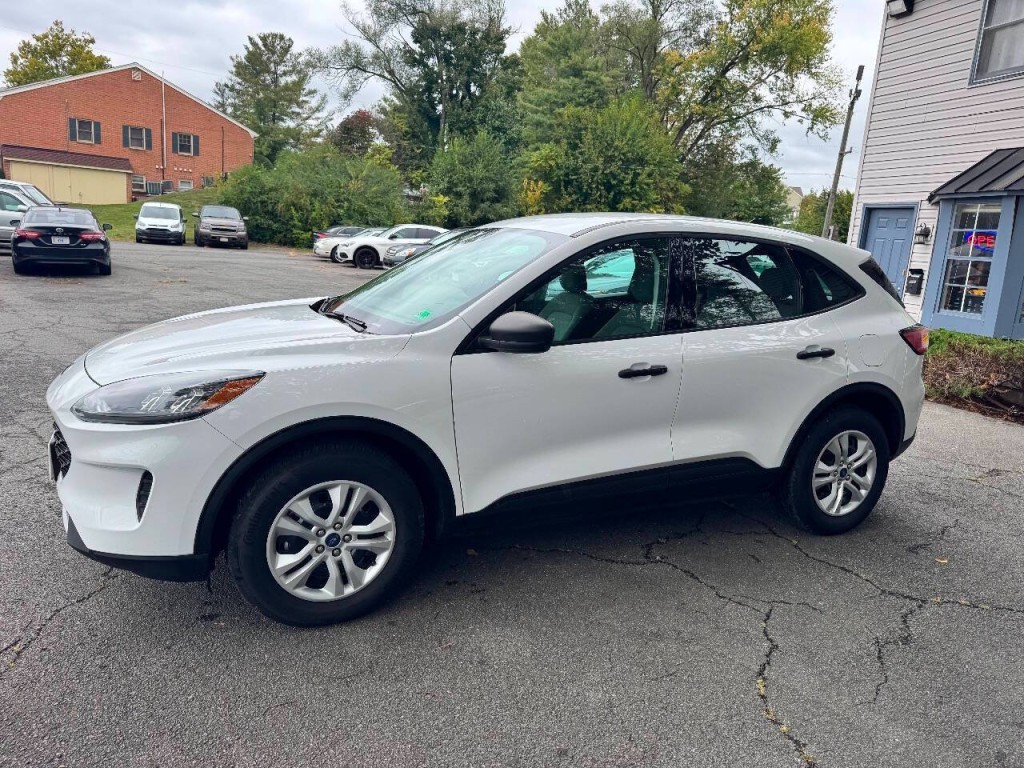 2021 Ford Escape Image 6