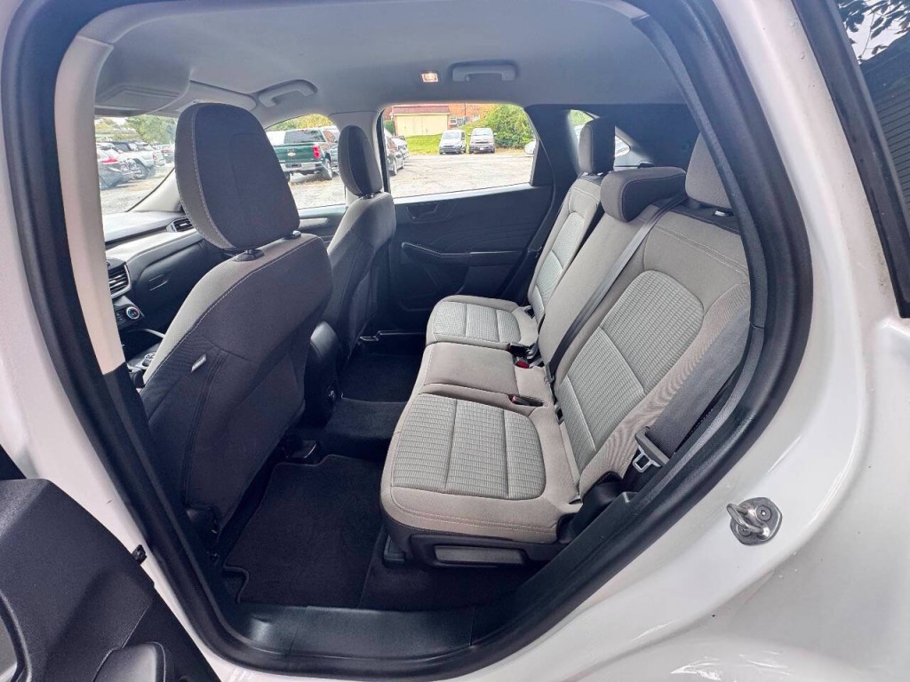 2021 Ford Escape Image 10