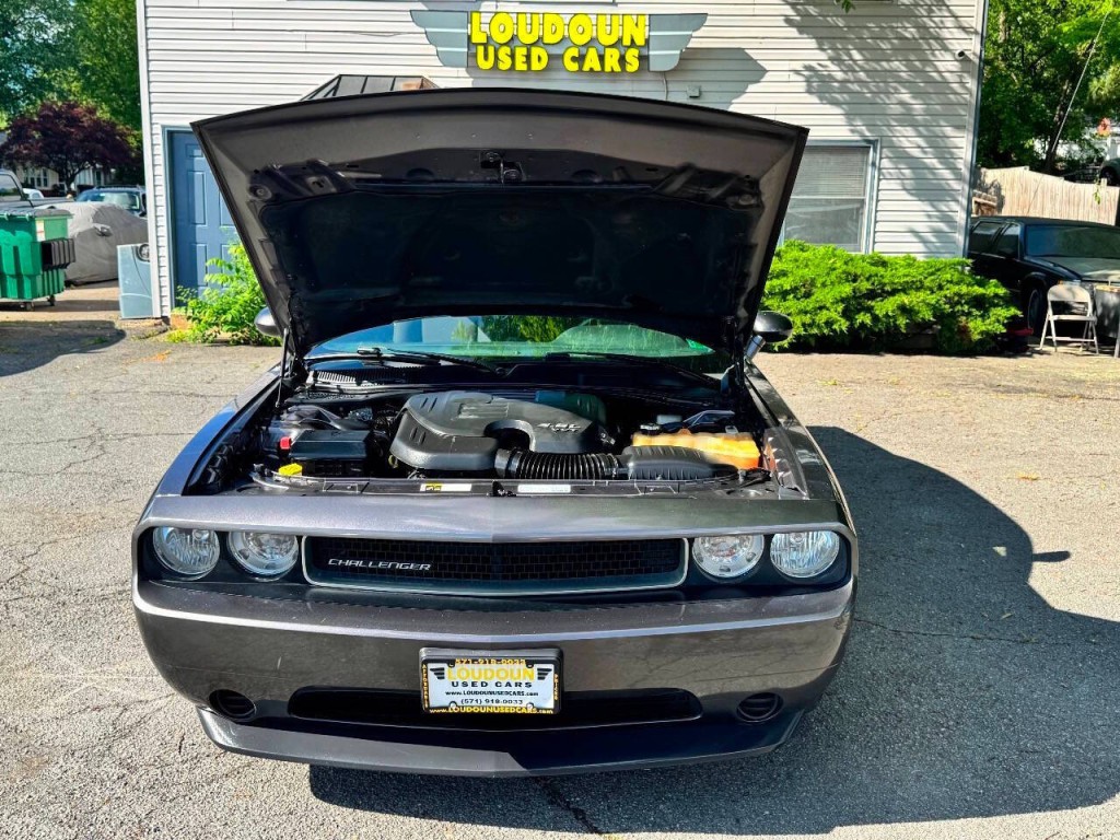 2013 Dodge Challenger Image 13