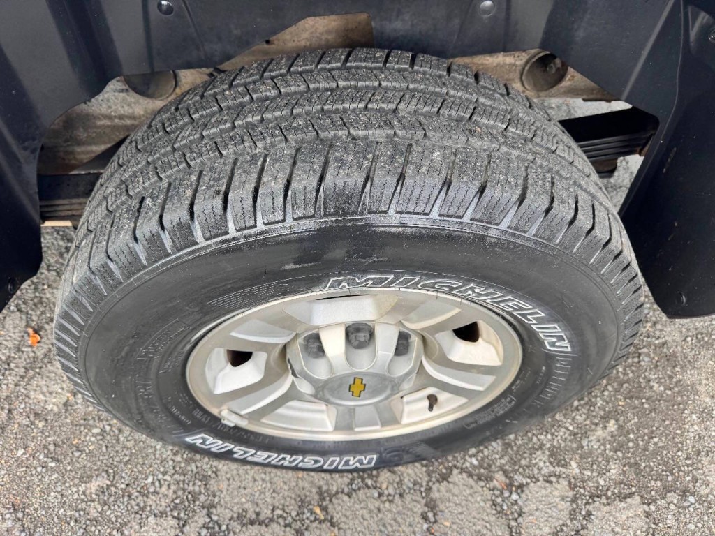 2012 Chevrolet Suburban Image 26