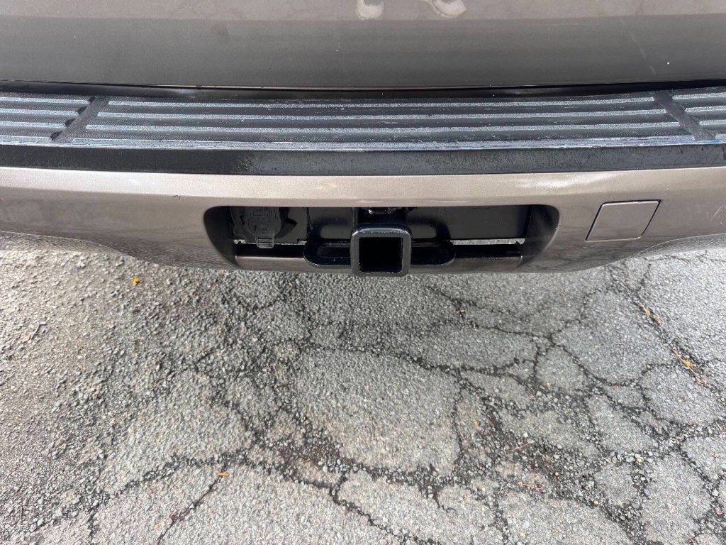 2012 Chevrolet Suburban Image 27