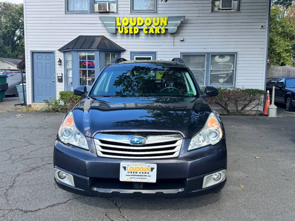 2011 Subaru Outback Image 2