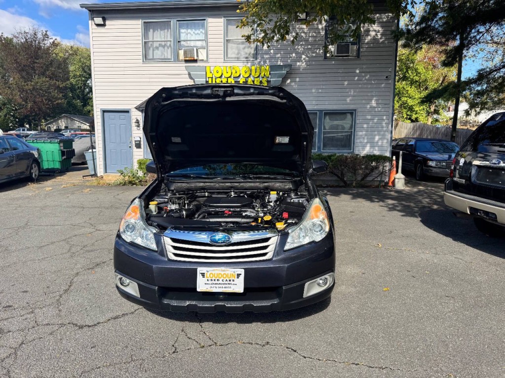 2011 Subaru Outback Image 21
