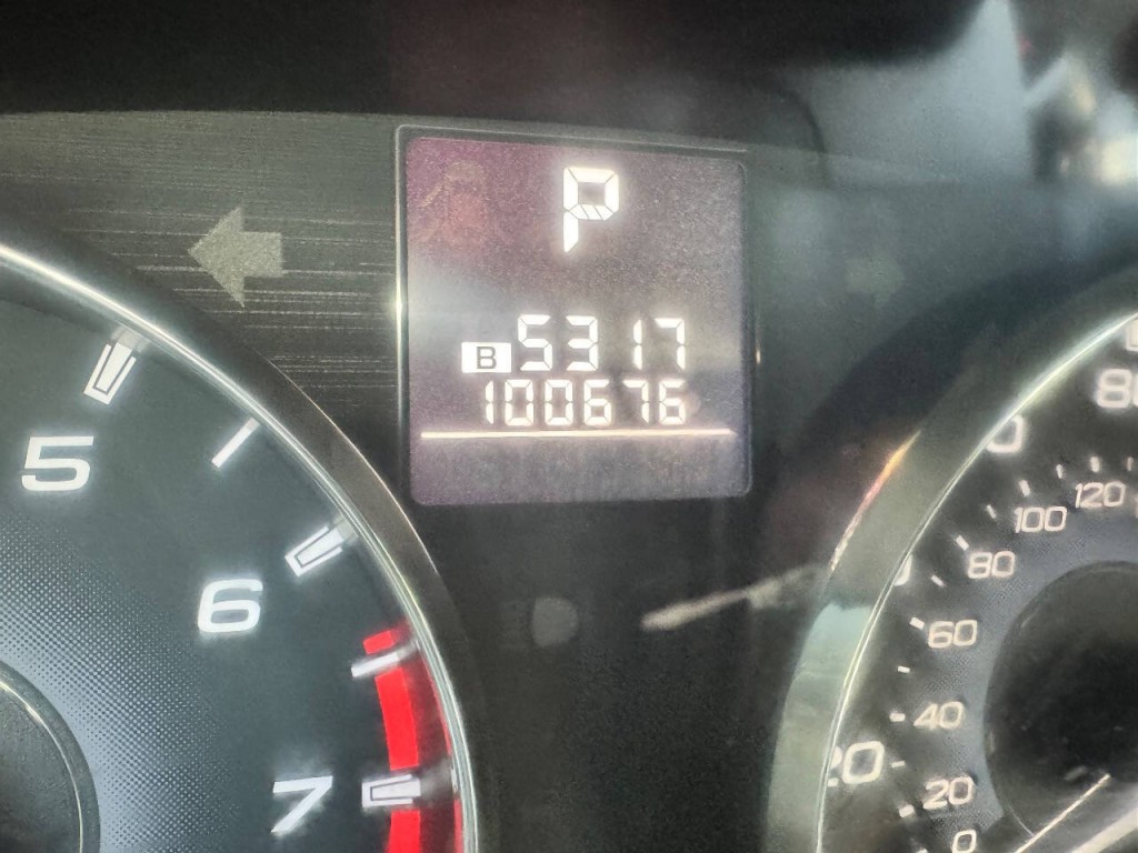 2011 Subaru Outback Image 23