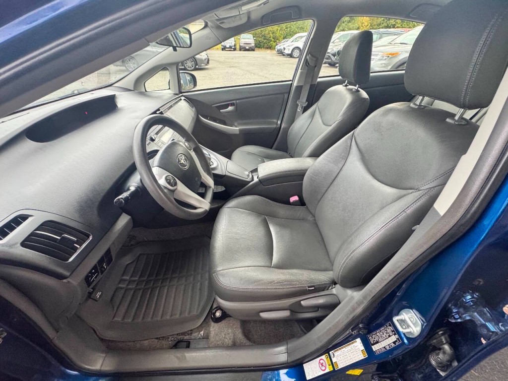 2011 Toyota Prius Image 8