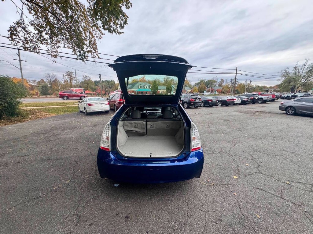 2011 Toyota Prius Image 11